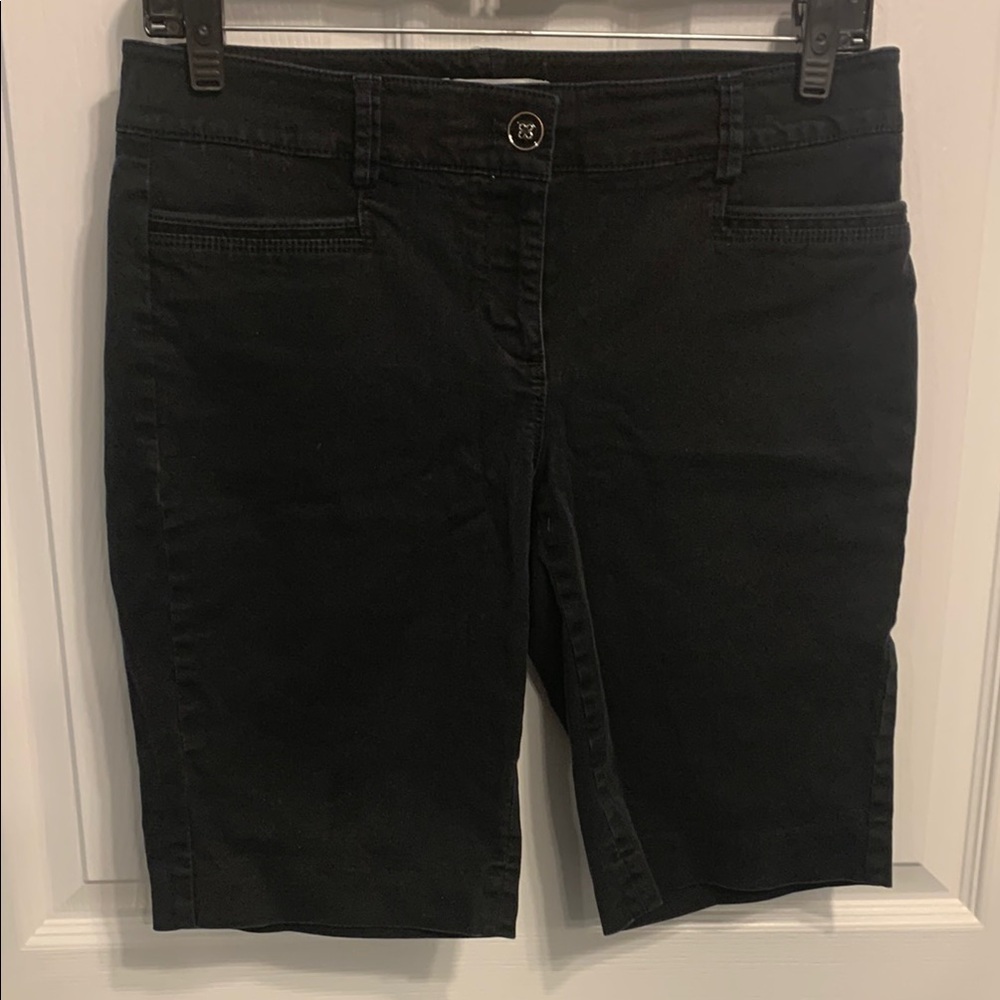 White House Black Market‎ Classic Black Women's Shorts size 4 Bermuda Denim